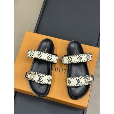 Louis Vuitton Slippers